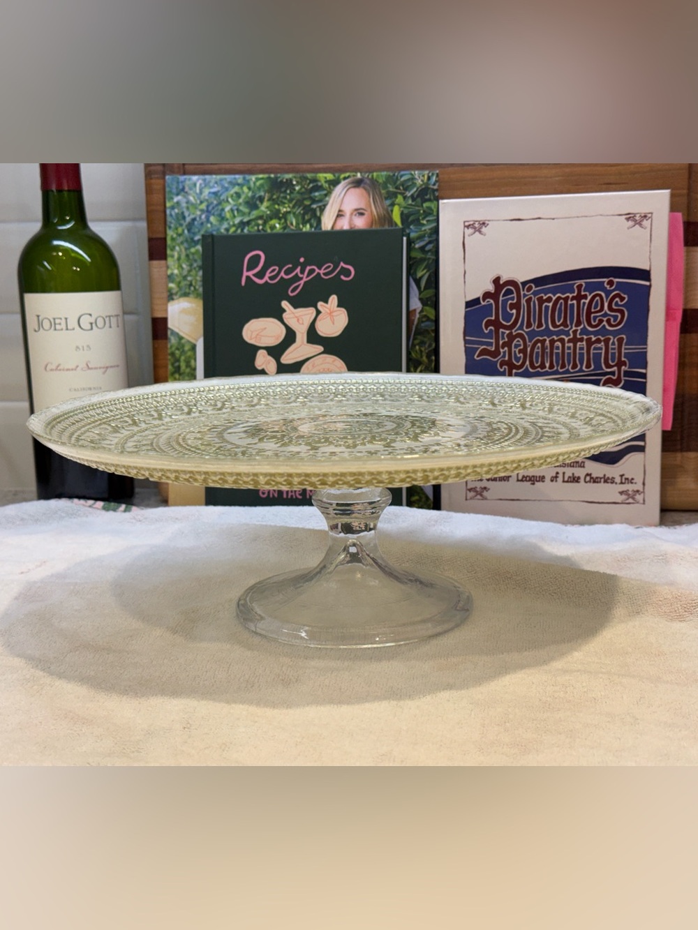 Ornate Turkish hand-painted glass cake stand with gold lace pattern.